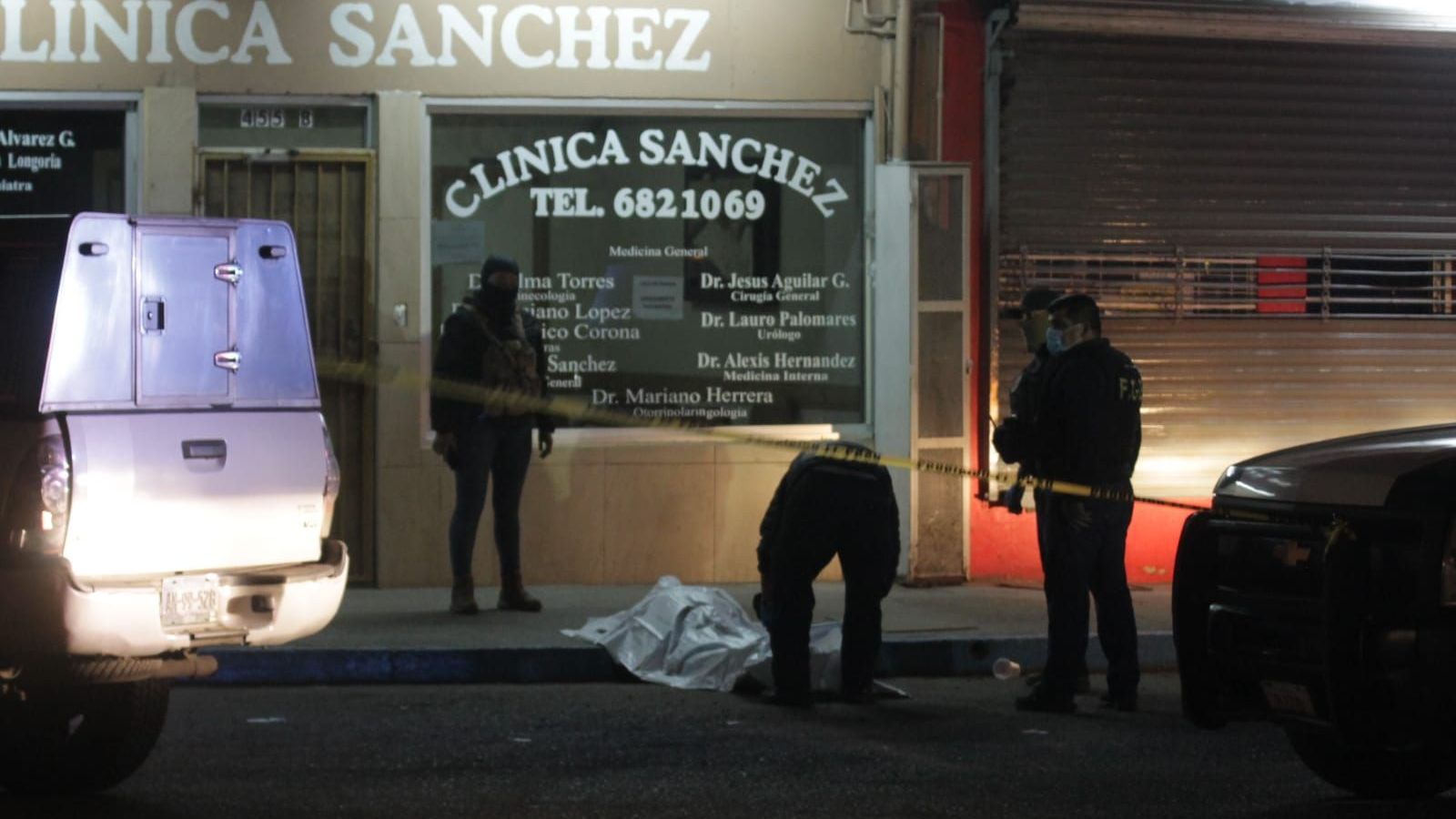 Arrojan cuerpo sin vida frente a una clínica en la colonia Buena Vista