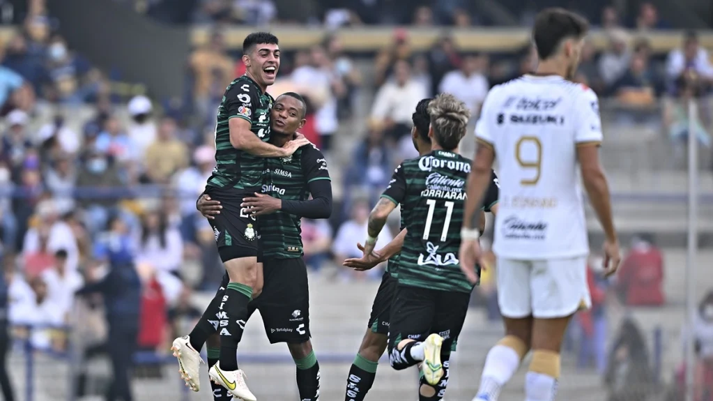 Santos Le Da Una Humillante Goleada A Los Pumas En CU