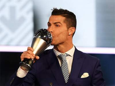 Cristiano Ronaldo corona 2016 con el premio ‘The Best’