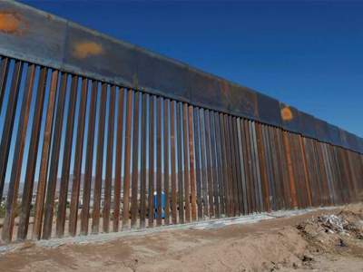 Senado respalda a Peña Nieto: Ni un peso para el muro