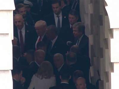Trump arriba a la ceremonia de su investidura