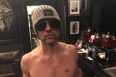 Criss Angel, novio de Belinda, se tatúa “Beli” en el pecho