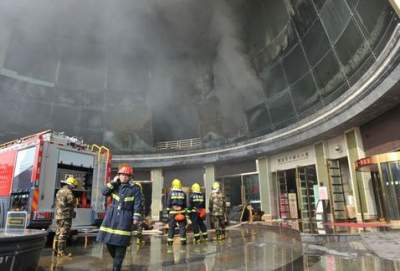 Incendio en hotel de China deja 10 muertos