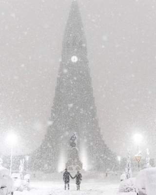Islandia despertó con una gran nevada 