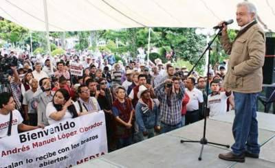 AMLO pide a PRD “ya dar el paso” y unirse a Morena