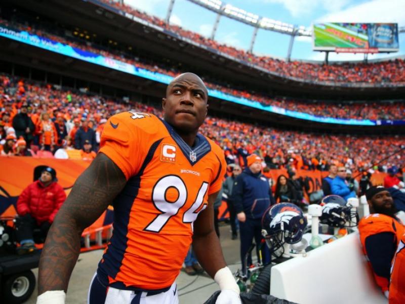 DeMarcus Ware, campeón en el Super Bowl 50, se retira de la NFL