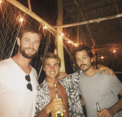 ¿Qué hacen juntos Chris Hemsworth y Diego Luna en Maldivas?