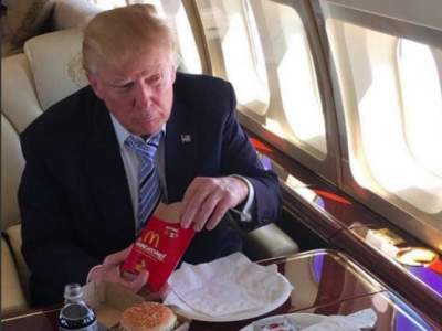 Con tuit, McDonald's le amarga el desayuno a Donald Trump