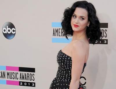 Katy Perry gana convento en batalla legal contra monjas
