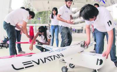Ganan universitarios con la aeronave “Leviatán”