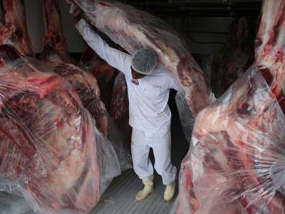 Hong Kong ordena retirar la carne empaquetada en Brasil