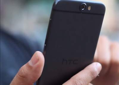 Nuevo smarthphone de HTC,  funcionará con un "apretón"
