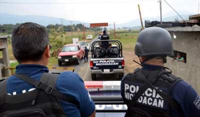 Denuncian que estudiante murió baleado por policías en Michoacán