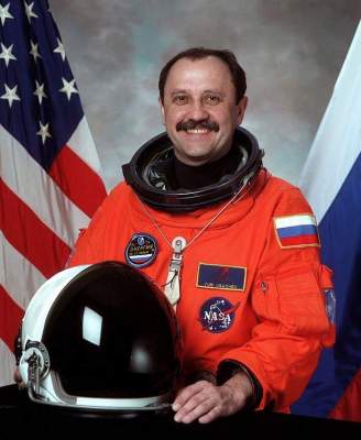  'Hay vida extraterrestre, pero no estamos preparados':cosmonauta ruso