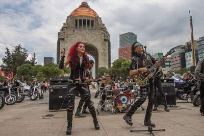 El Monumento a la Revolución se llena de rock con El Tri