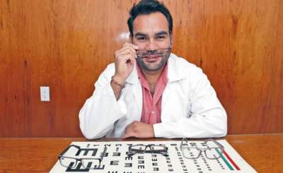 El Mexicano que crea lentes con PET reciclado: Roberto Alvarado