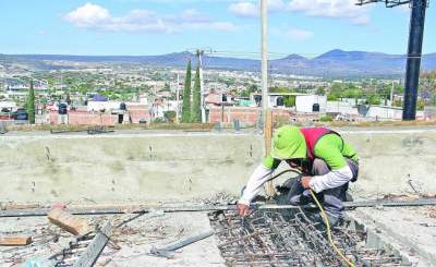 Economía mexicana crece 2.5% en el primer trimestre