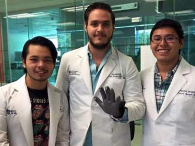  Mexicanos crean guante único para conocer frecuencia cardiaca