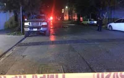  Asesinan a 3 personas frente a bar en Nuevo León