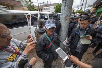 Llegan 76 migrantes centroamericanos a Tijuana, buscan asilo en EU