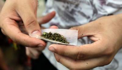 Marihuana, droga más consumida entre jóvenes de Baja California.