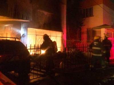 Se incendia casa y mueren 9 personas en Guadalajara