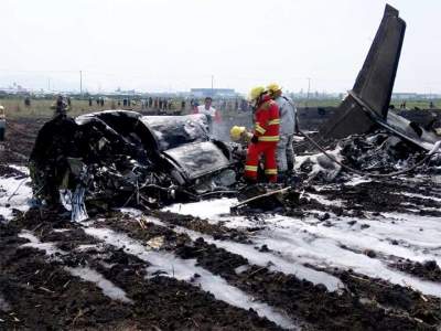  Registran 2 muertos por desplome de aeronave en Toluca