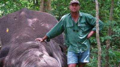 Aplastado por un elefante: la dramática muerte de Theunis Botha