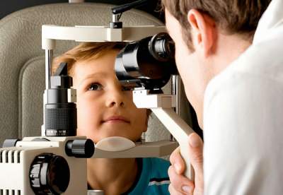 Cerca de 80% de los niños tiene problemas de la vista: experto de UNAM