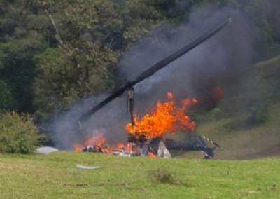 Helicóptero se desploma en Veracruz; hay tres heridos