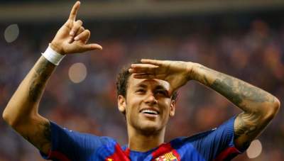 Neymar anota gol de un edificio a otro