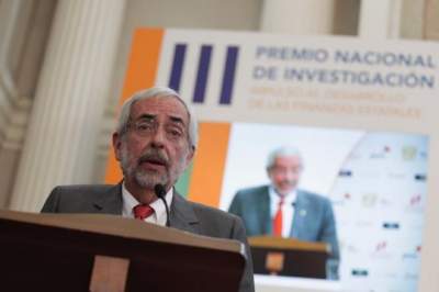 Rector de la UNAM:"inadmisibles" casos de corrupción de exgobernadores