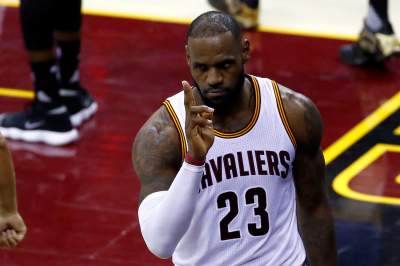 Cleveland Cavaliers gana el Game 4 y alarga las Finales de la NBA