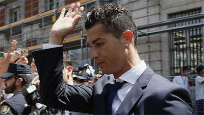 Denuncian a Cristiano Ronaldo por defraudar 14.7 millones de euros