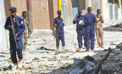 Coche bomba explota afuera de restaurante en Somalia; hay 9 muertos