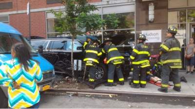 Arrolla vehículo a multitud en Manhattan; deja 10 heridos