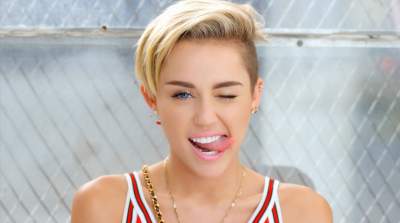 Miley Cyrus confiesa cómo iba drogada a programas de televisión