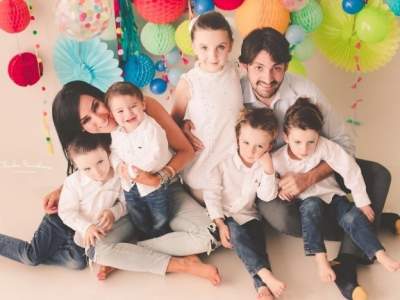 Inés Gómez Mont y sus hijos componen con Río Roma canción 