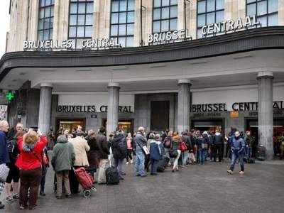 Policía abatió a hombre con explosivos en estación de Bruselas