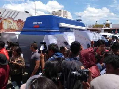 Asesinan a hija de líder de vendedores ambulantes en Puebla