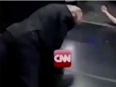  'Trump alienta la violencia contra los periodistas', responde CNN