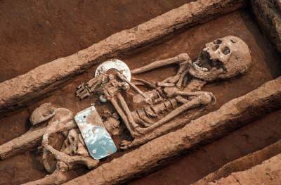 Arqueólogos encuentran restos de hombres 'gigantes' en China
