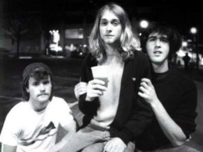 Revelan video inédito de Nirvana grabando su primer demo