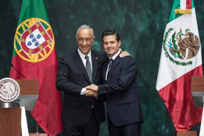 Peña Nieto recibe al presidente de Portugal en Palacio Nacional