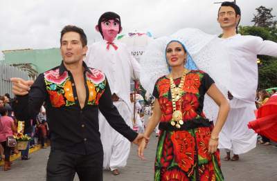 Se llena Oaxaca de fiesta, en vísperas de segunda Guelaguetza