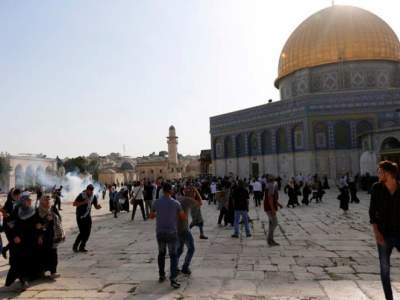 Al menos 113 heridos en la mezquita Al-Aqsa en Jerusalén