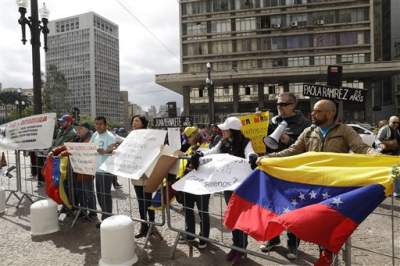 Mercosur suspende a Venezuela por violar normas democráticas