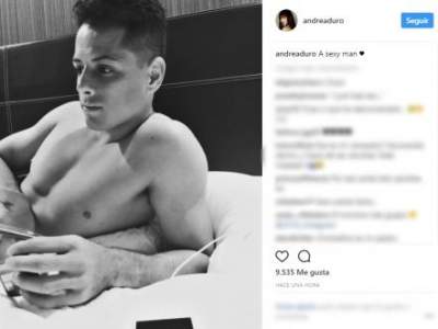 Andrea Duro comparte pecho desnudo del "Chicharito" con el mundo