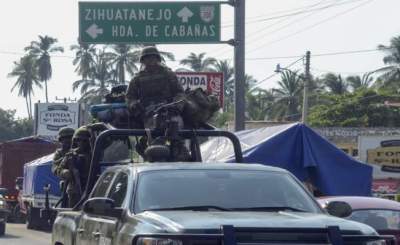 Emboscan a policías en Zihuatanejo; hay 3 heridos