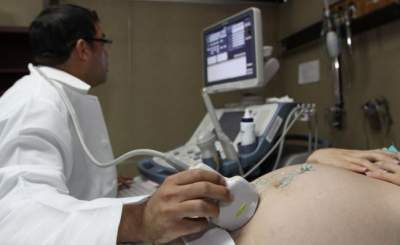 Cuidados prenatales previenen padecimientos congénitos